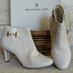 Bandalino Lappo Leather Bootie - Off white Size 8